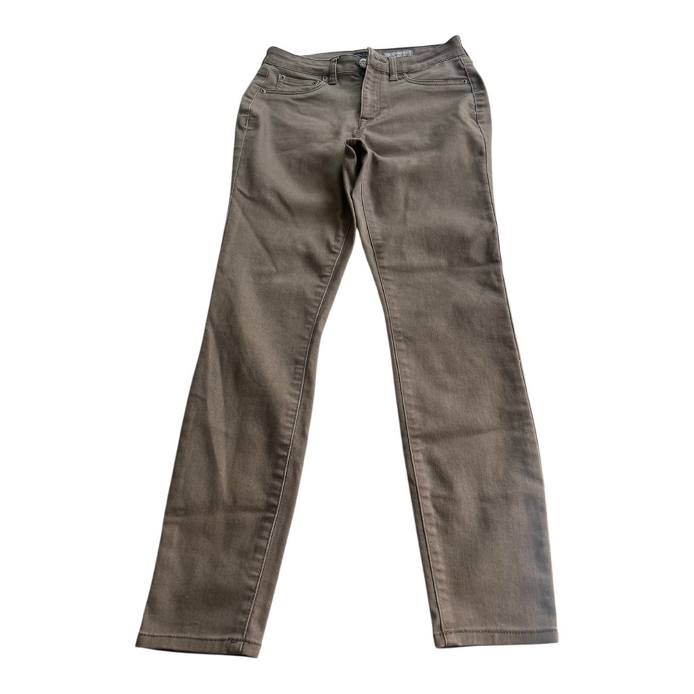 Aeropostale Women’s High Waisted Jegging Size 4 Regular. Brown. Used.